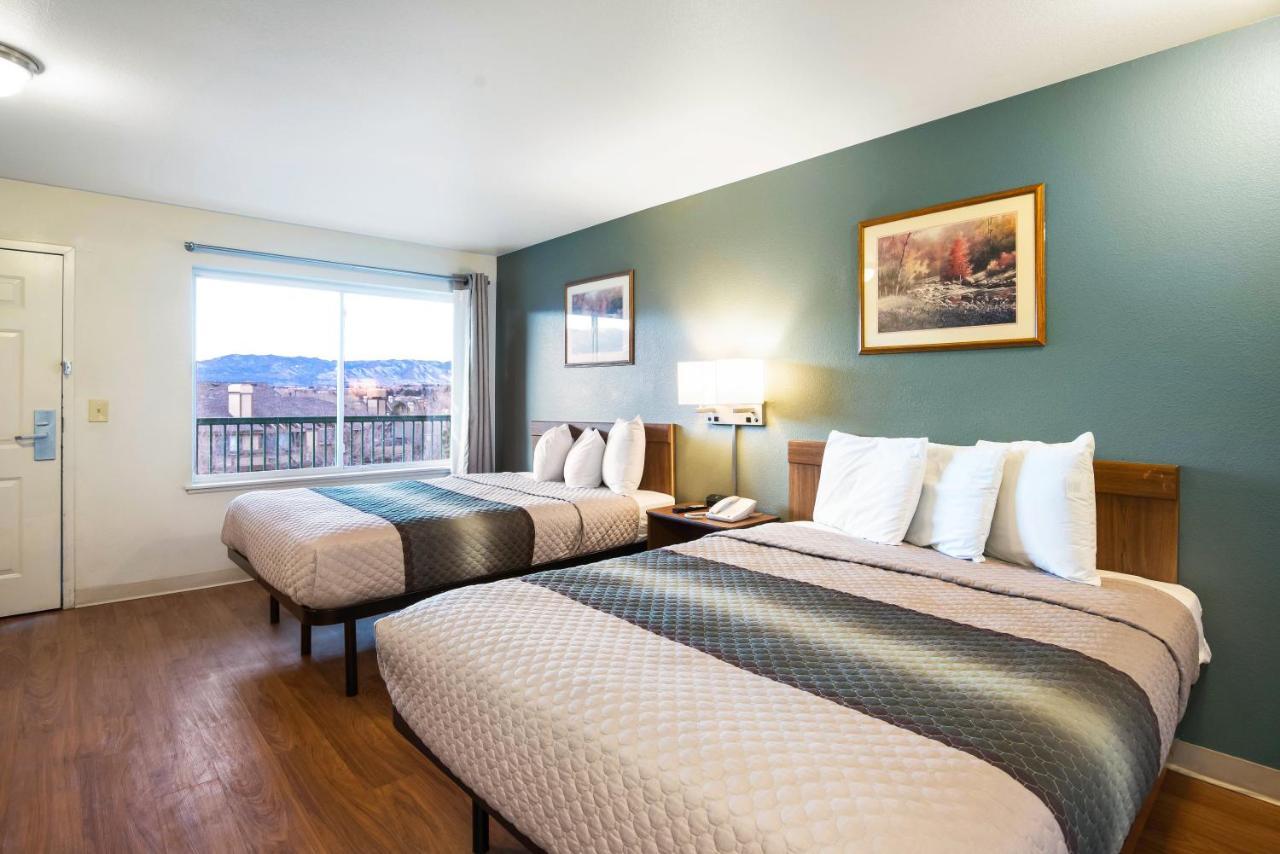 Hometowne Studios By Red Roof Colorado Springs - Airport מראה חיצוני תמונה